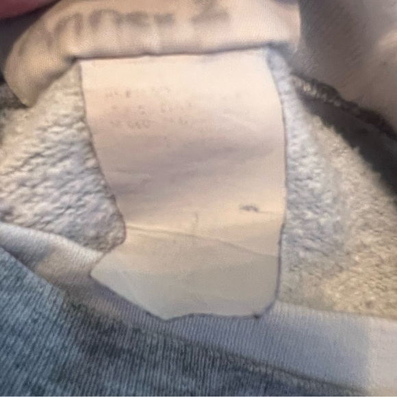 Vintage Embroidered Redbirds Christmas Sweatshirt size XL M&C Gray Crewneck - Picture 5 of 5